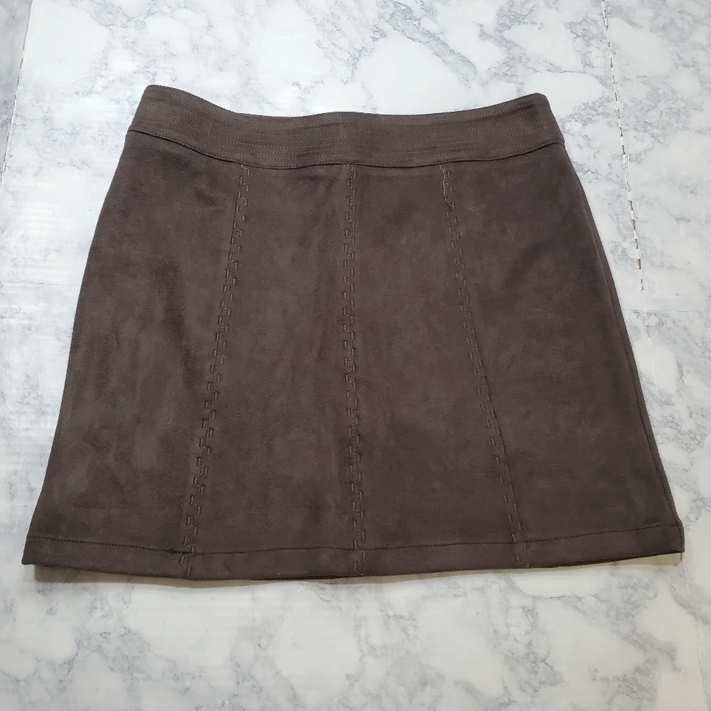 LOVE‎ Riche Mini Skirt Womens Small Charcoal Brown Microsuede Western Embroidery